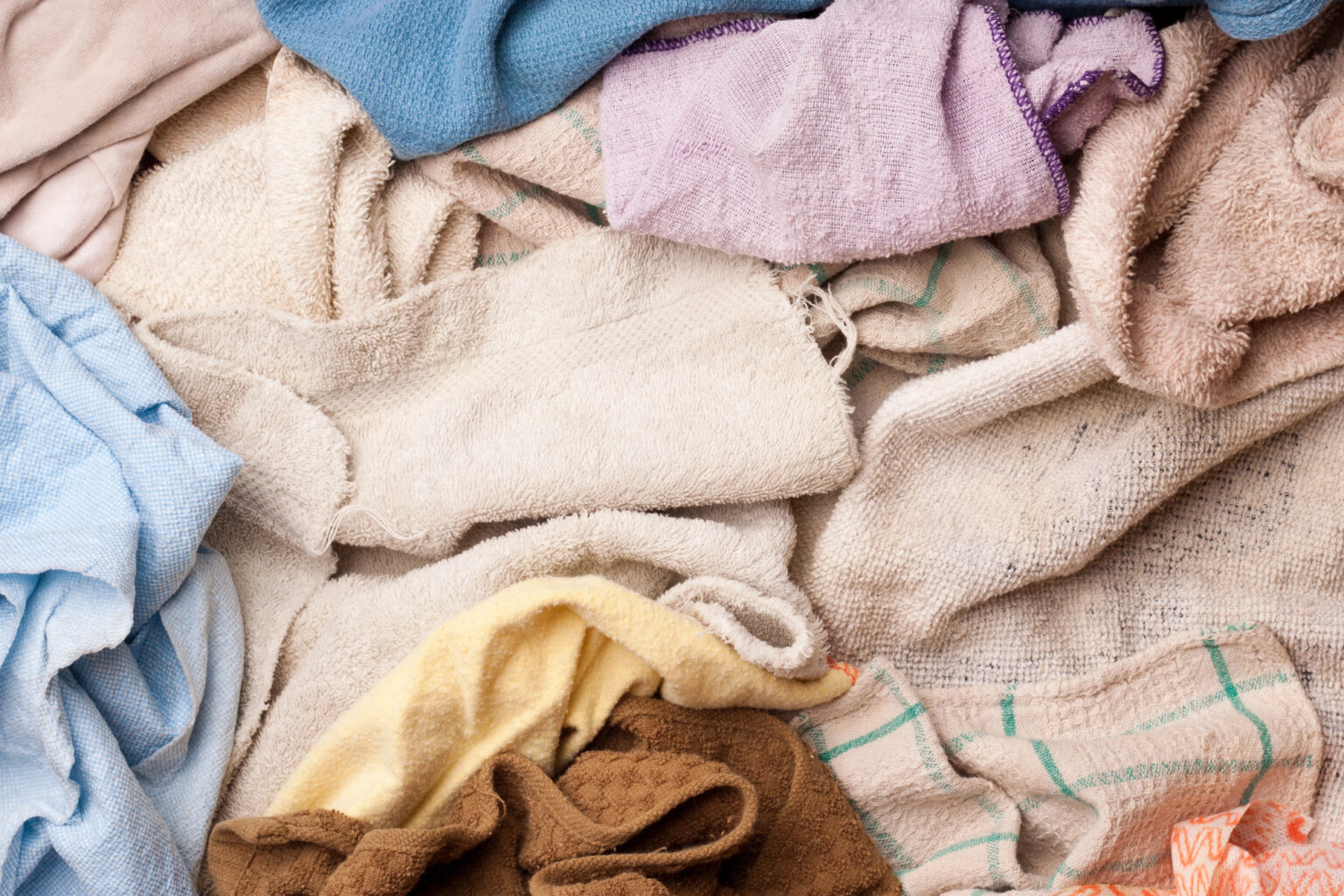 Benefits of Using Cloth Rags Instead of Paper Towels
